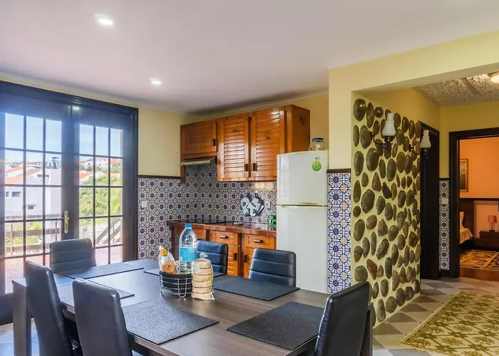 Pinheiro Sun&beach House * Ponta Delgada